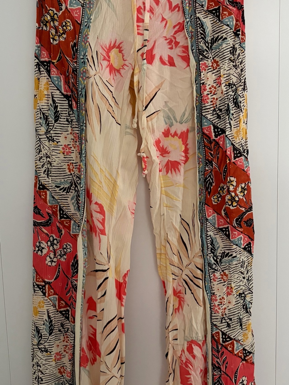 Billabong Floral Wide-Leg Pants in Cream, Coral & Yellow